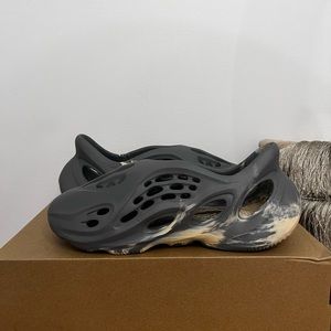 Authentic Yeezy Foam Runner